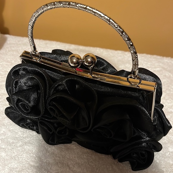 Handbags - NWOT Black silk rose clutch with chain for shoulder length